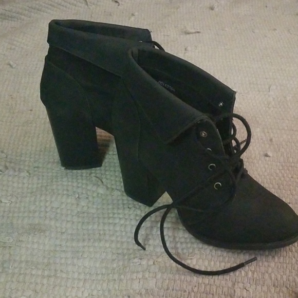 lace up booties with heel - Picture 1 of 3